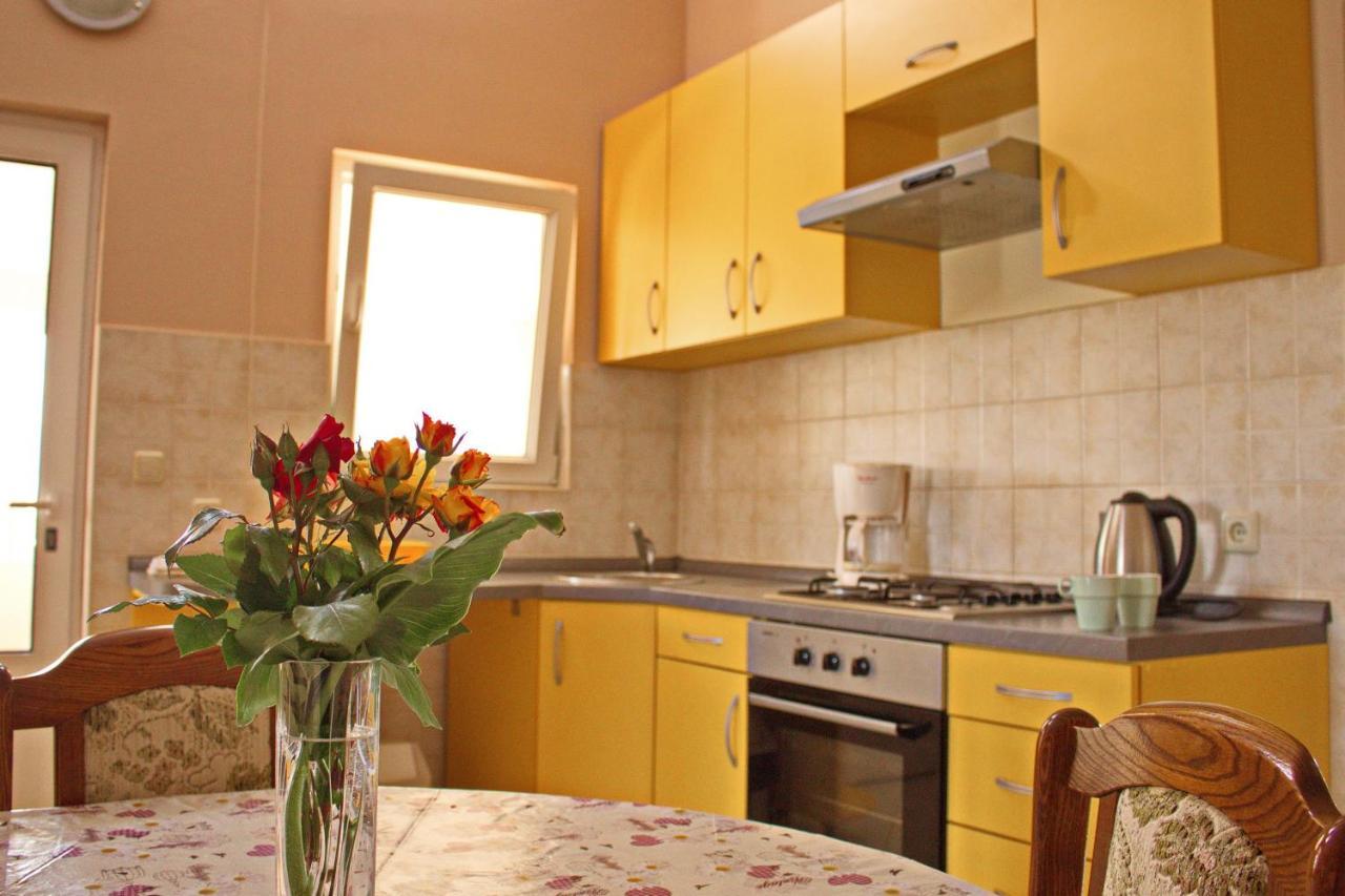 Apartments By The Sea Nin, Zadar - 12890 Екстериор снимка